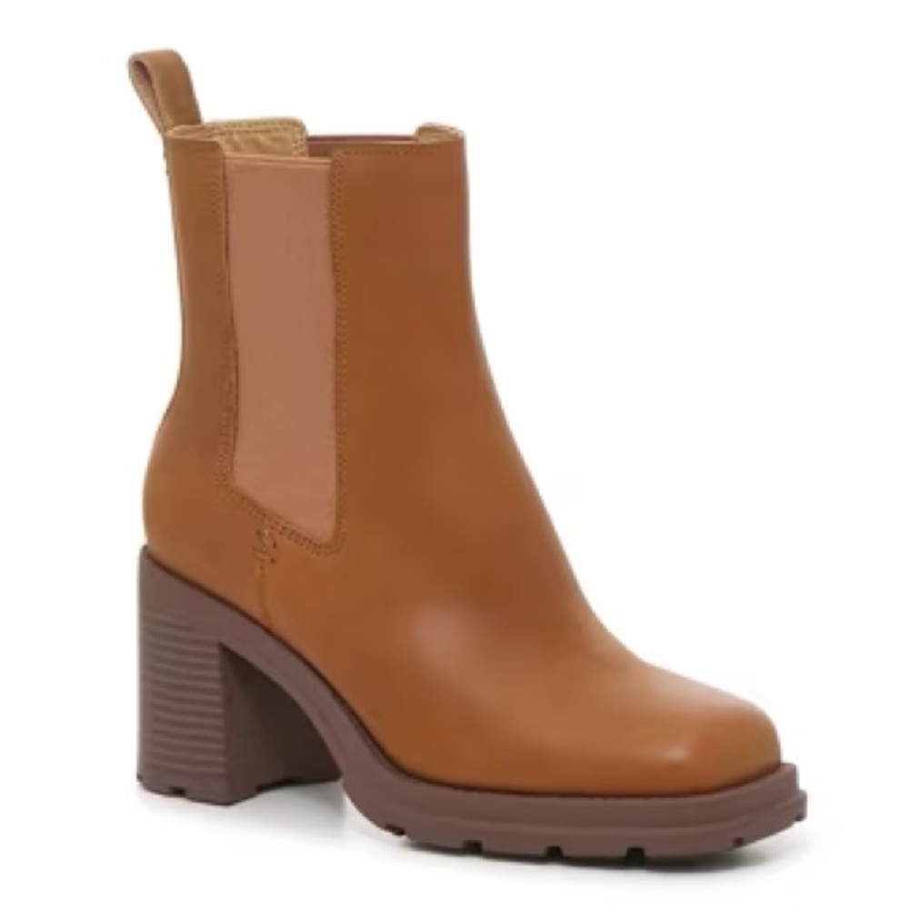 Crown Vintage Dilana Platform Chelsea Boot - 7.5, Never worn!